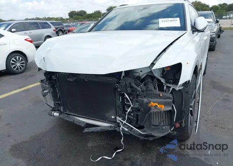 2021 Audi Q8 Premium Plus 55 Tfsi Quattro Tiptronic z USA, uszkodzony, nr VIN WA1EVAF16MD020212